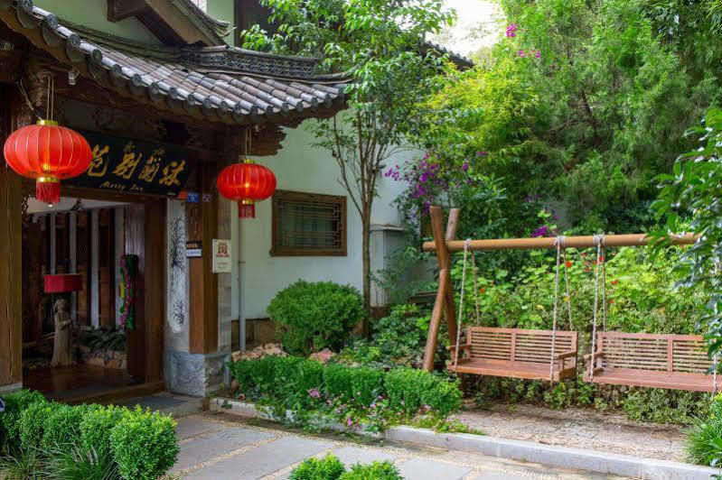 Lijiang Merry Inn Екстер'єр фото